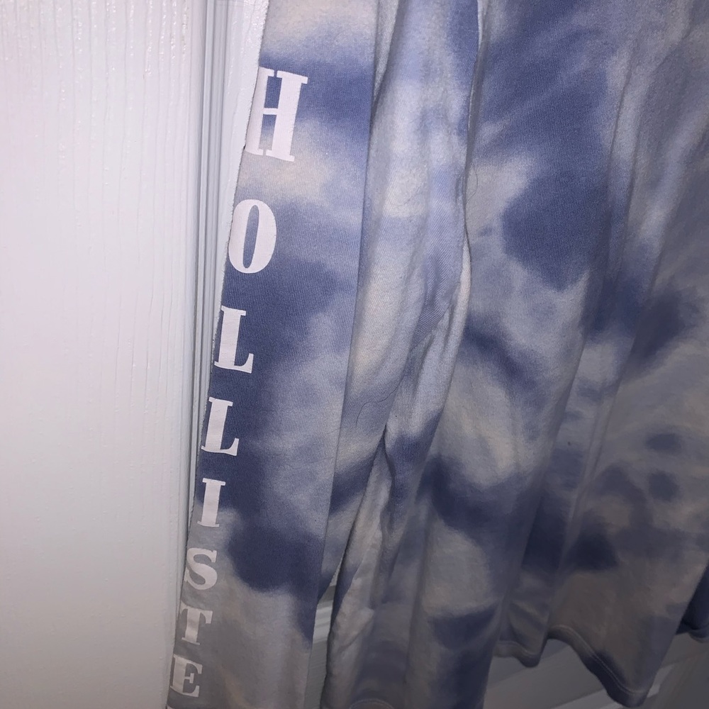 ℍ𝕠𝕝𝕚𝕤𝕥𝕖𝕣 𝕃𝕠𝕟𝕘 𝕊𝕝𝕖𝕖𝕧𝕖✰ - Picture 3 of 5